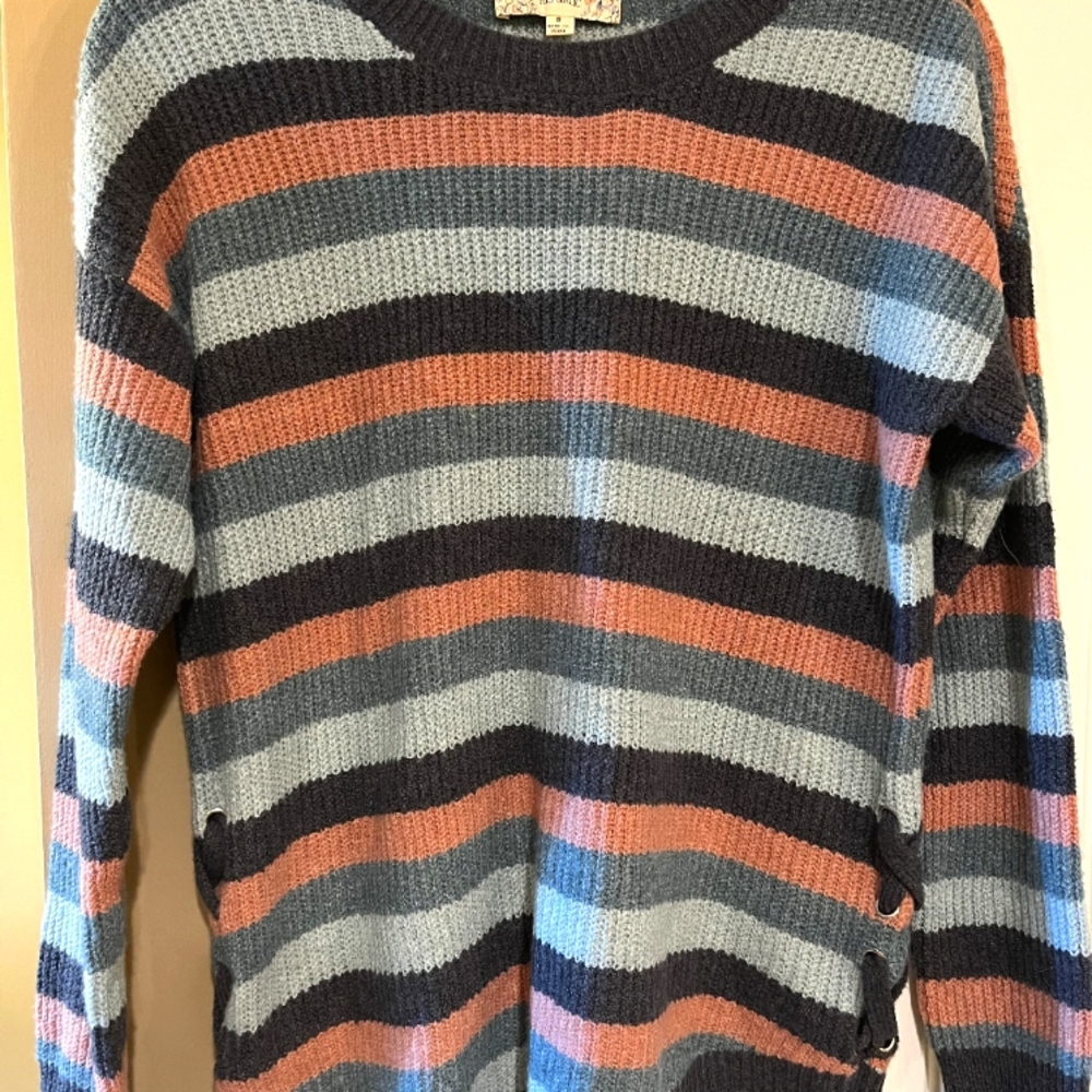 Pink Republic sweater sz Small